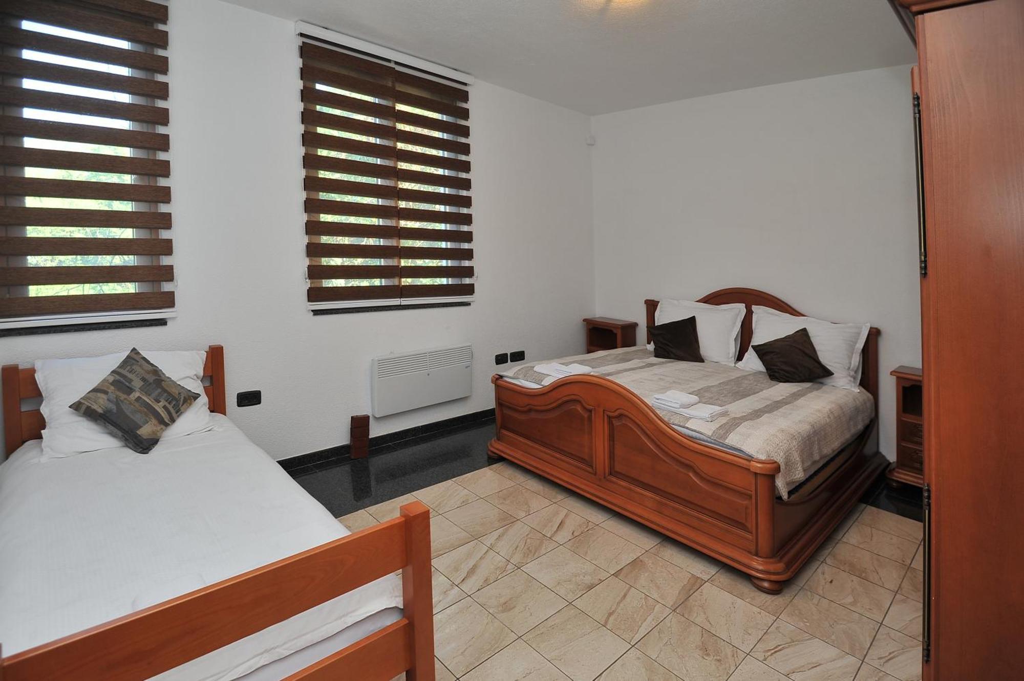 Pool House Maslina Apartamento Mostar Exterior foto